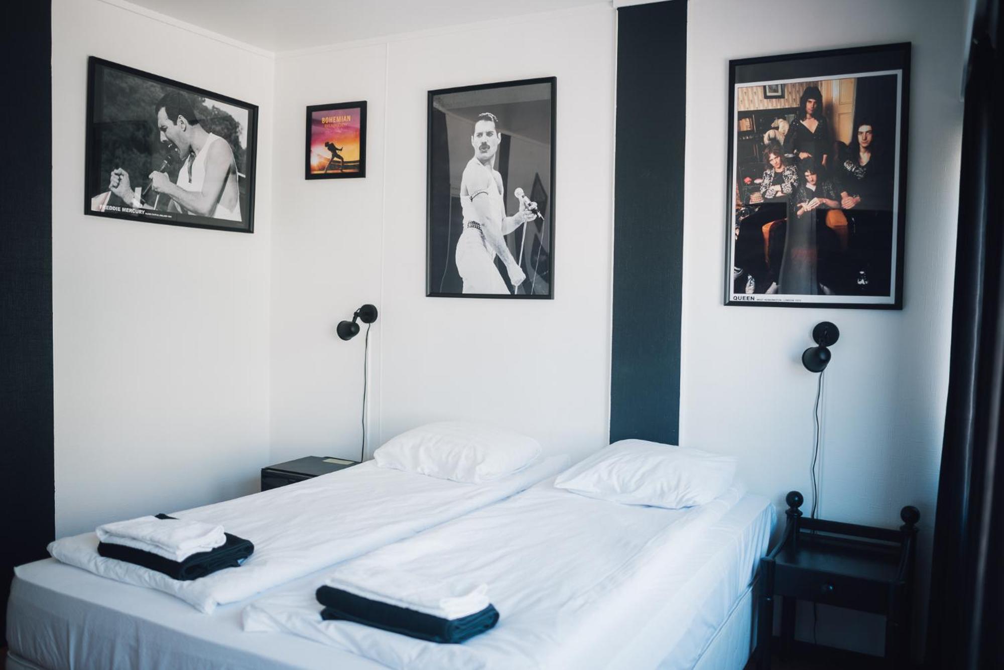 Rock Hotel Salo Salo  Extérieur photo