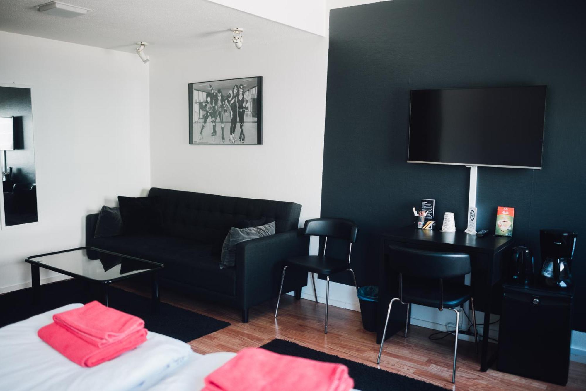 Rock Hotel Salo Salo  Extérieur photo